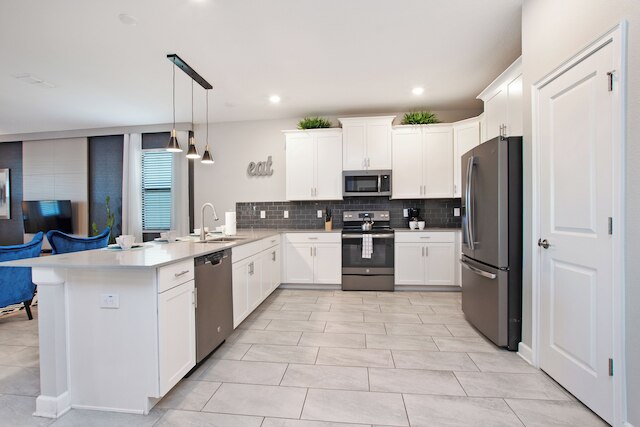 プライベートプール / スパ & ゲームルーム ニア WDW！スリープス 25