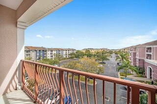 アップデーテッド  コンドミニアム ニア コンベンション センター アイ ドライブ & ユニバーサル !