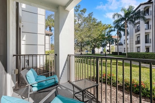 コージー エスケープ