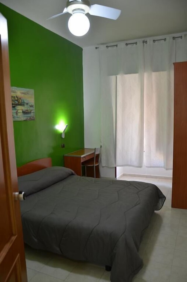 チャーリー ホテル