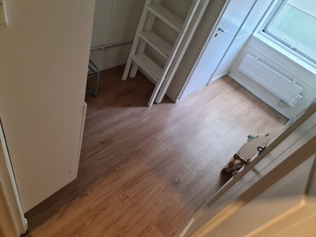 T13 スモール ルーム