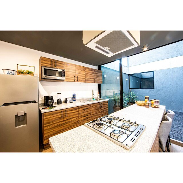 ブランド ニュー 1ベッドルーム プライベート パティオ アパートメント 5 スターズ