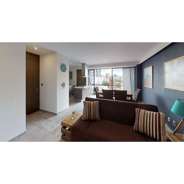 ブランド ニューP ウィズ プライベート ルーフトップ アット WTC