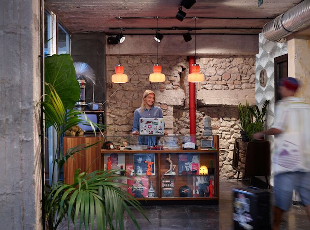 デイブ レッド アテネ