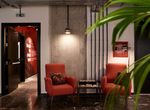 デイブ レッド アテネ