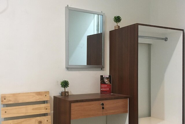 レッドドアーズ ニア インスティチゥット ケシハタン ヘルベティア