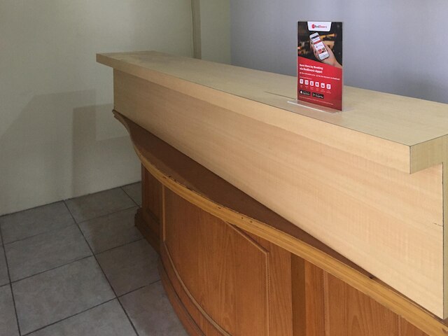 レッドドアーズ ニア インスティチゥット ケシハタン ヘルベティア