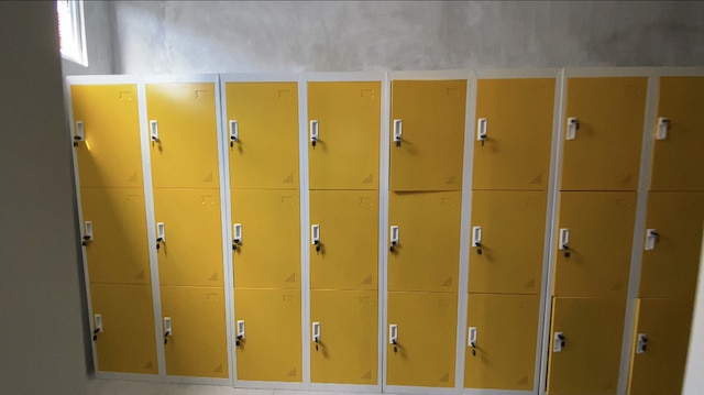 レッドドアーズ ホステル ニア リッポ モール クタ