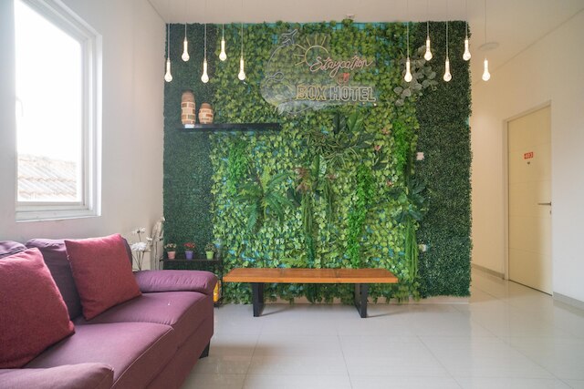 サンズ ホテル クパン インダー スラバヤ