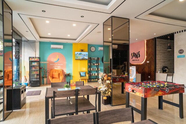 サンズ ホテル クパン インダー スラバヤ