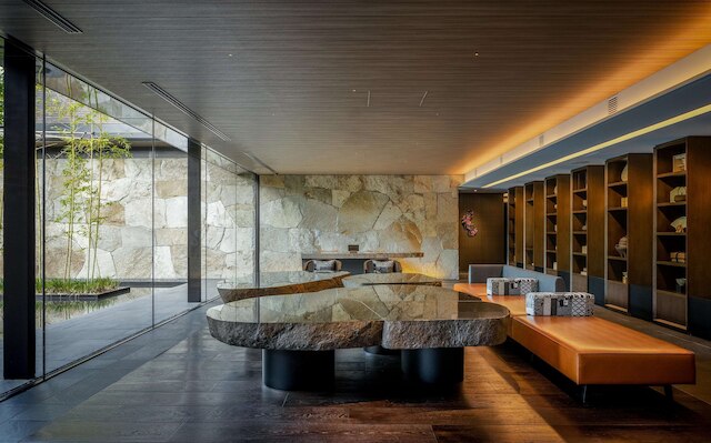 ギャリア・二条城 京都