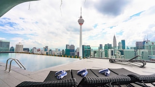 セイロンズ スターライト スイーツ ブキッ ビンタン