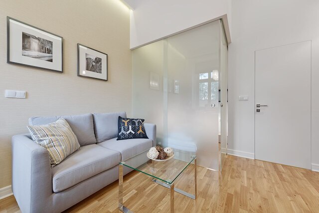 MB クラクフ アパートメンツ  プラッツ ナ グロブラッハ 6