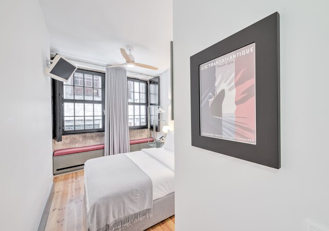 オポルト ストリート フォンテ タウリナ