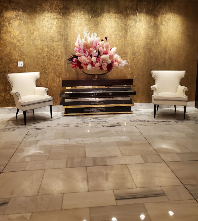 トンプソン・ダラス, ハイアット社