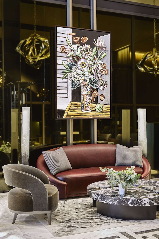 トンプソン・ダラス, ハイアット社