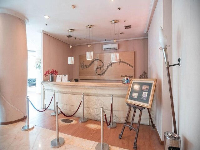 ホテル ブルバー タンジュン デゥレン ジャカルタ