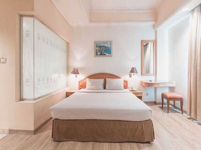 ホテル ブルバー タンジュン デゥレン ジャカルタ