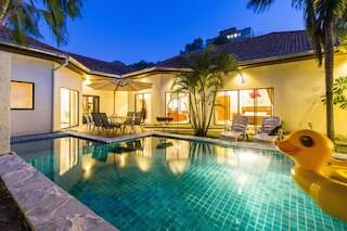 マジェスティス プール ヴィラ 4 ベッドルームズ