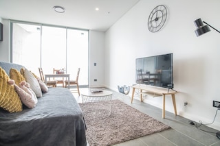 ホーム ウィズ コンビニエント ロケーション ! クロース トゥ トレイン &CBD