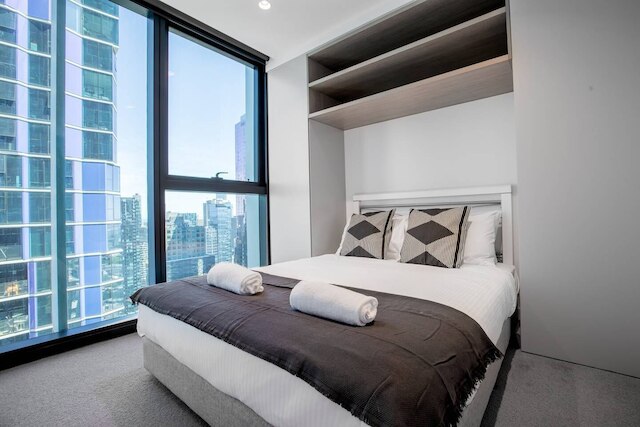 コージー アパートメント ウィズ シティ ビューズ ネクスト トゥ メブローン セントラル