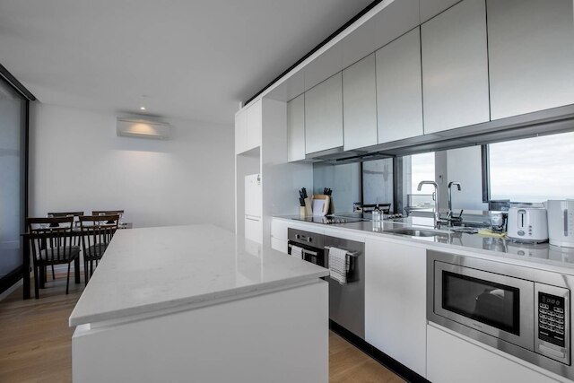 コージー アパートメント シービュー ネクスト トゥ サザン クロス / プール / ジム