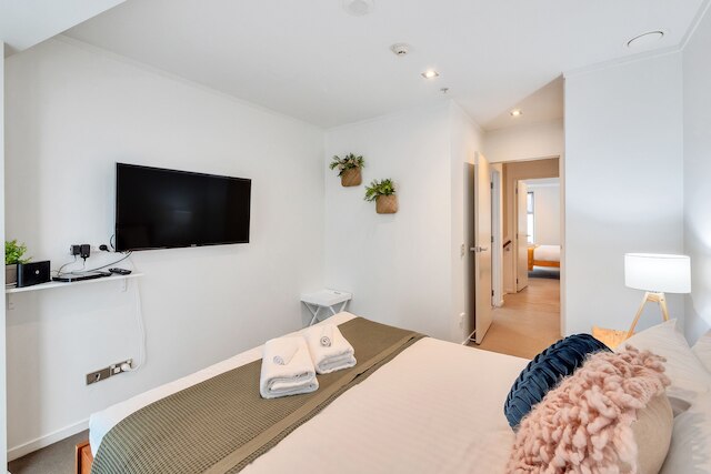 シック 3 ベッドルーム シティ セントラル ウィズ パーキング