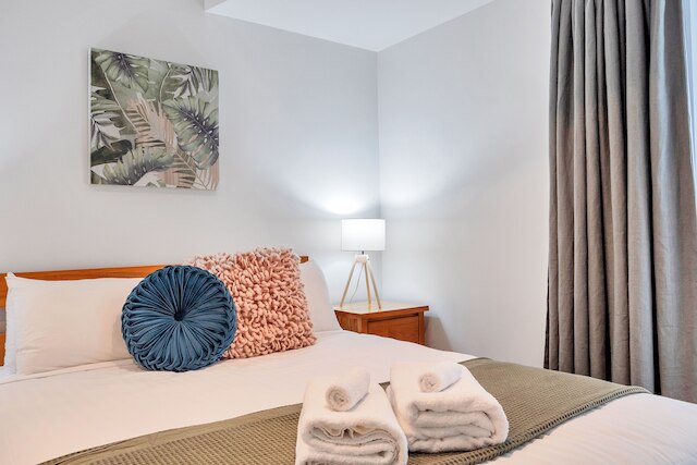 シック 3 ベッドルーム シティ セントラル ウィズ パーキング