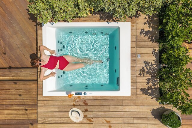 ムーン・アンド・スターズ・アテネ