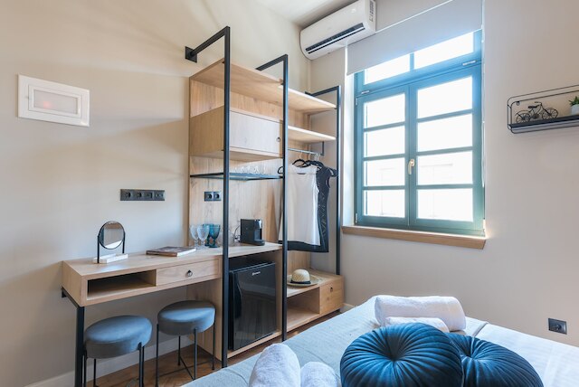 ムーン・アンド・スターズ・アテネ