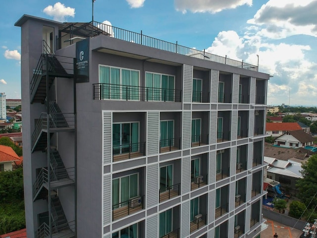 ザ コテージ ホテル ウドン ターニー