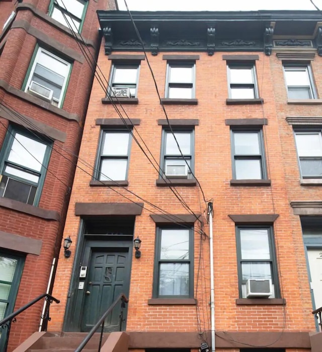 シティ ライフ ウィズ エスケープ クロース トゥ NYC