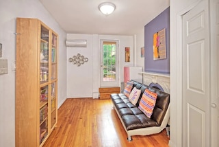 シティ ライフ ウィズ エスケープ クロース トゥ NYC