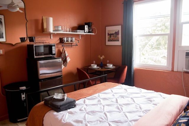 ビバリー ブールバード ! コージー スタジオ ! スリープス 2!