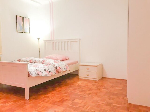 ラブリー ハウス - ダブル ベッド パーキング