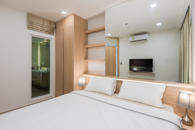 パノラミックシー、シティアンドマウンテンビュー byシティガーデンタワー