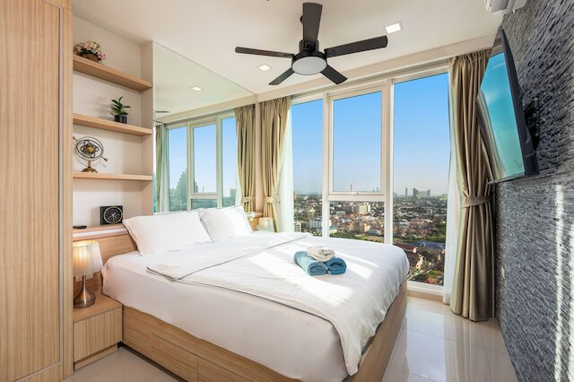 パノラミックシー、シティアンドマウンテンビュー byシティガーデンタワー