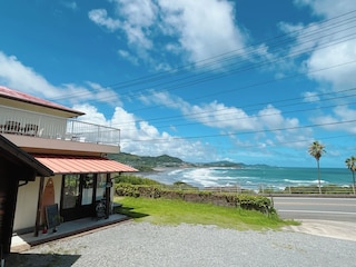 Guest House & Beach Cafe fuego.