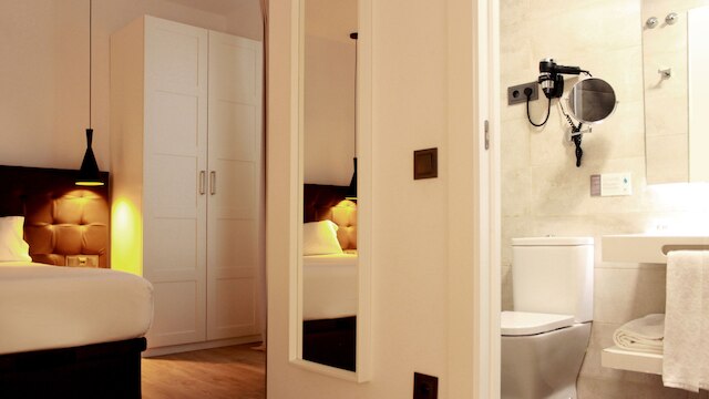 ウーホー ルームズ フエンカラル