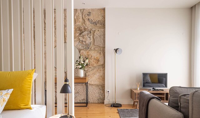 ボンジャ1 ライトフィルド アパートメント ウィズ バルコニー +エアコン