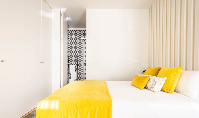 ボンジャ1 ライトフィルド アパートメント ウィズ バルコニー +エアコン