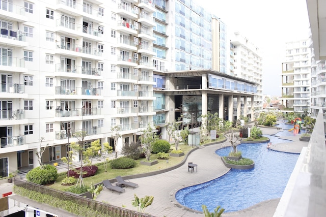 アーティスティック & シーニック スタジオ アット ゲートウェイ パスツール ニア チマヒ