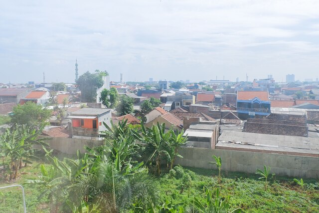 スペーシャス ベッBRム アパートメント アット メナラ ルンクット