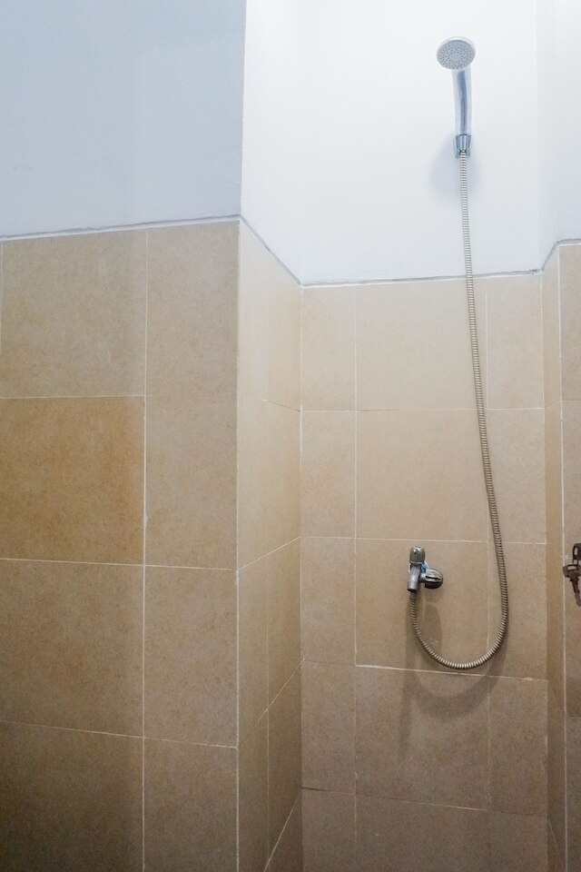 スペーシャス ベッBRム アパートメント アット メナラ ルンクット