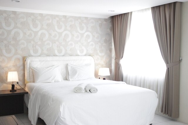 スペーシャス スタジオ ルーム アット ザ ジャルディン チハンペラス アパートメント