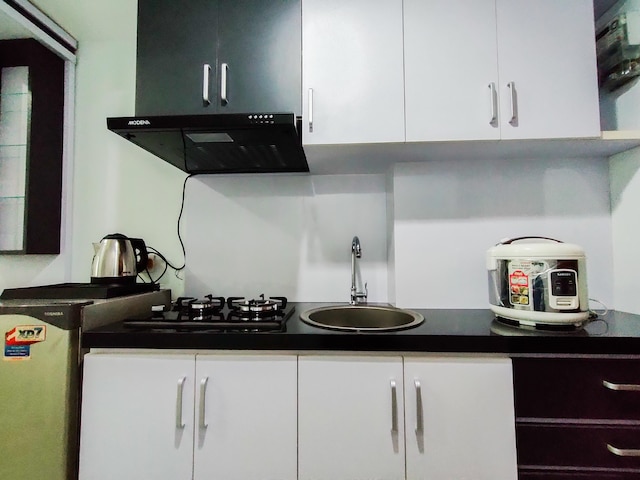 コンパクト アンド コージー タマンサリ マホガニー スタジオ アパートメント