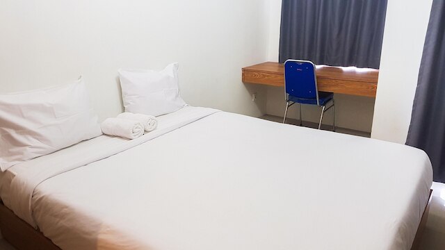 シンプリー ルック スタジオ タマンサリ マホガニー カラワン アパートメント