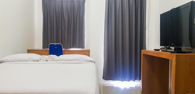 シンプリー ルック スタジオ タマンサリ マホガニー カラワン アパートメント