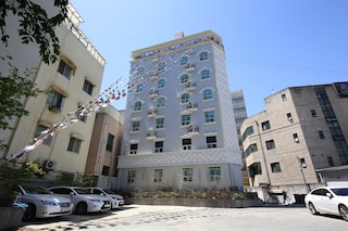 Ekklim Hotel