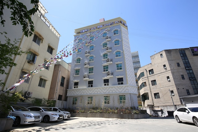 Ekklim Hotel